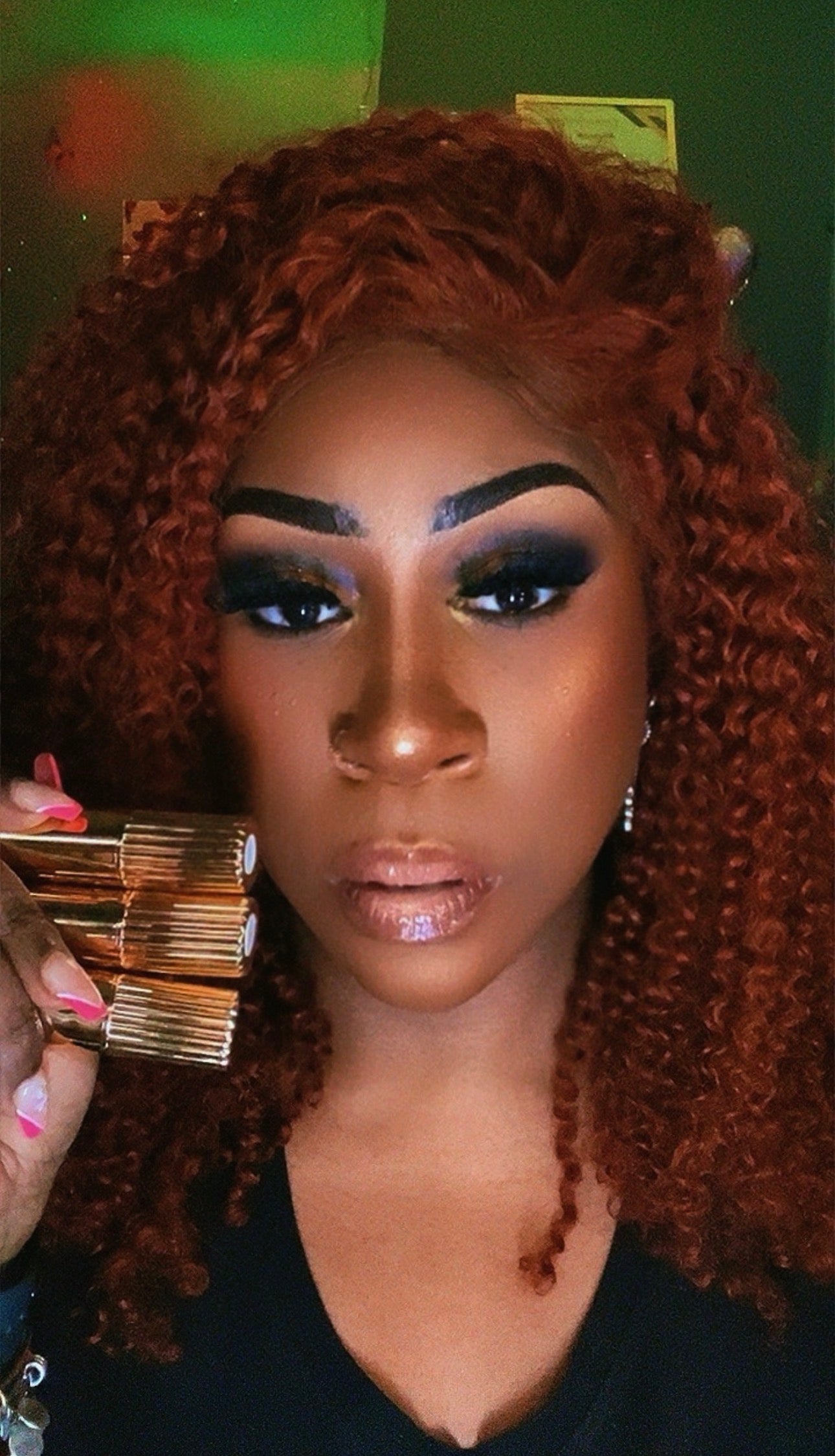 SIGNATURE NU’NUDES & BERRIES VELVET MATTE LIPSTICKS