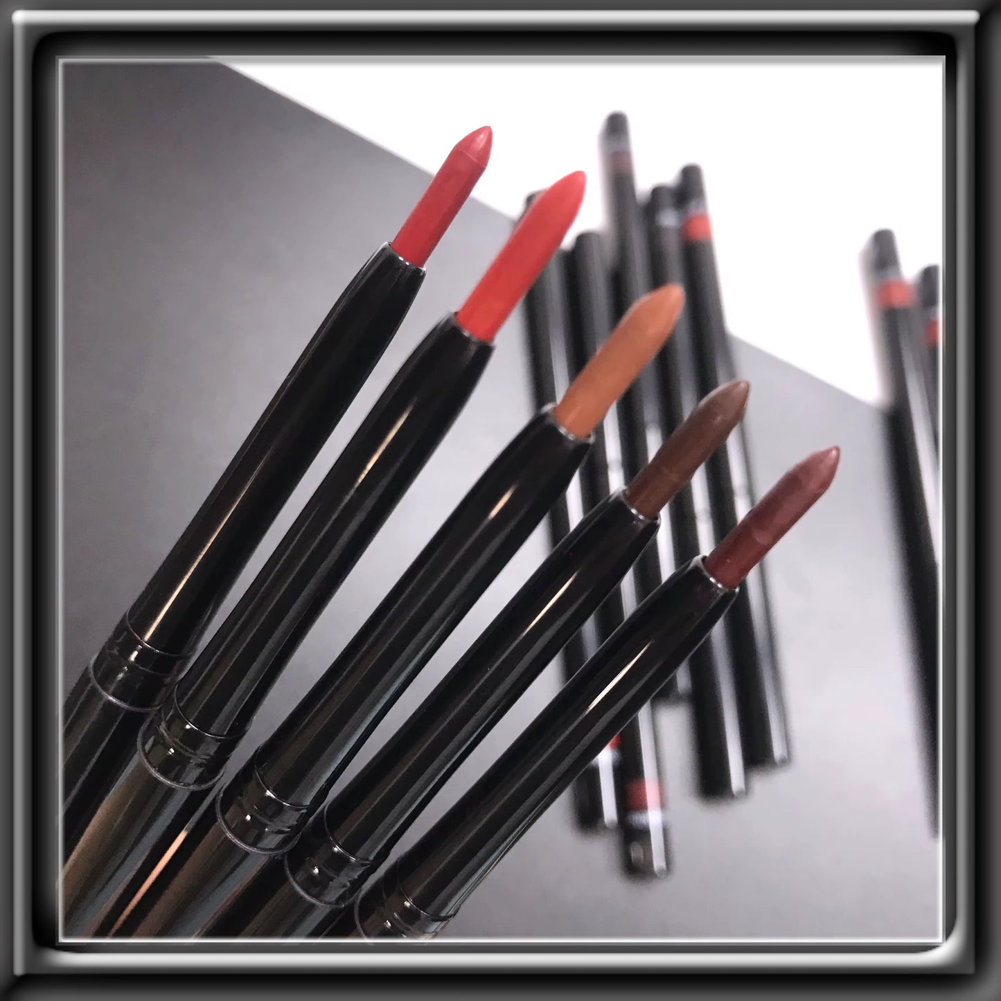 NU’NUDEZ & BERRIEZ SCULPT LINERS